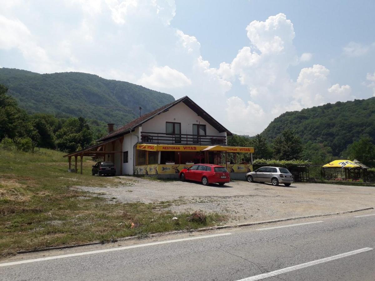 MiljevinaPrenociste Vitas住宿加早餐旅馆 外观 照片